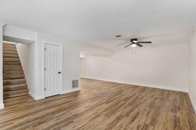 2021 E Lark Street, Springfield, MO 65804