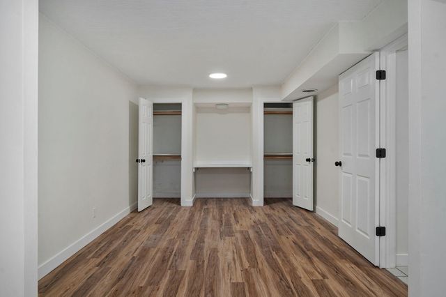 2021 E Lark Street, Springfield, MO 65804