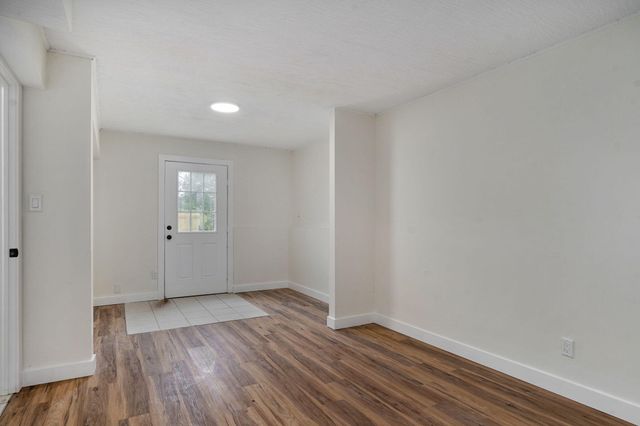 2021 E Lark Street, Springfield, MO 65804