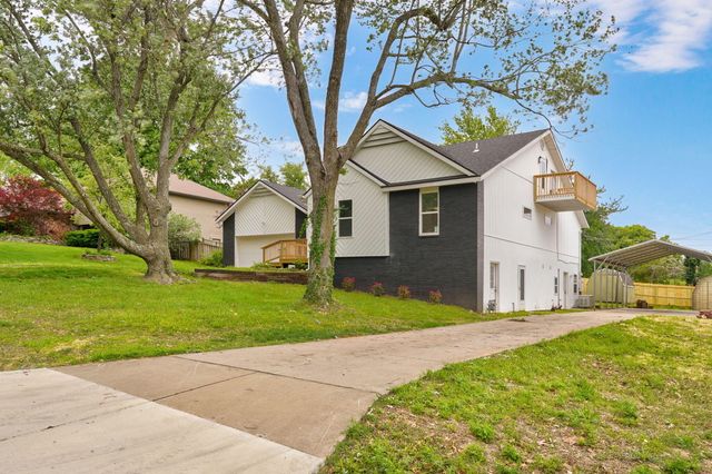 2021 E Lark Street, Springfield, MO 65804