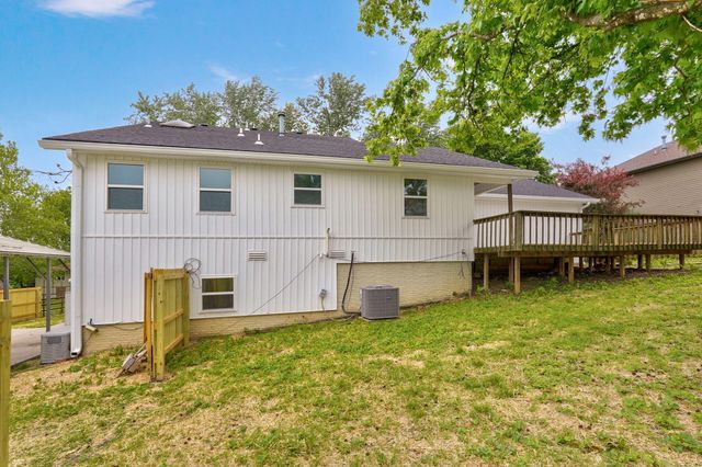2021 E Lark Street, Springfield, MO 65804