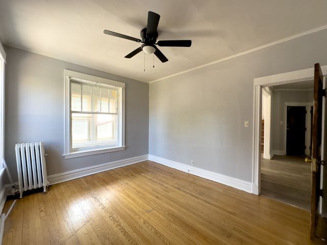 1222 W Rosemont Avenue 1, Chicago, IL 60660