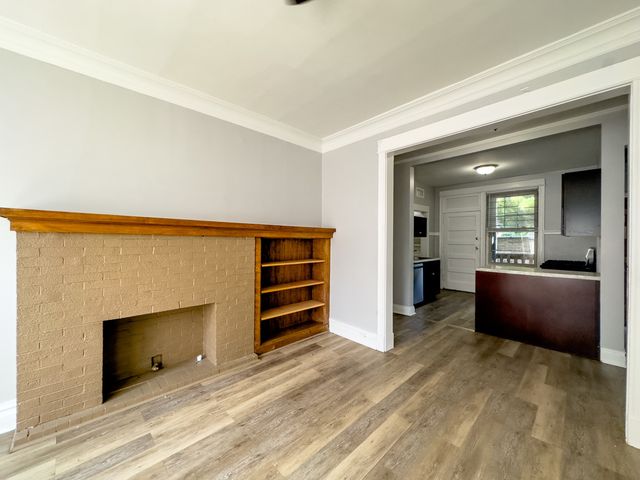 1222 W Rosemont Avenue 1, Chicago, IL 60660