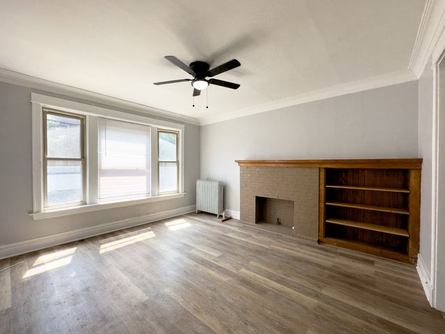 1222 W Rosemont Avenue 1, Chicago, IL 60660