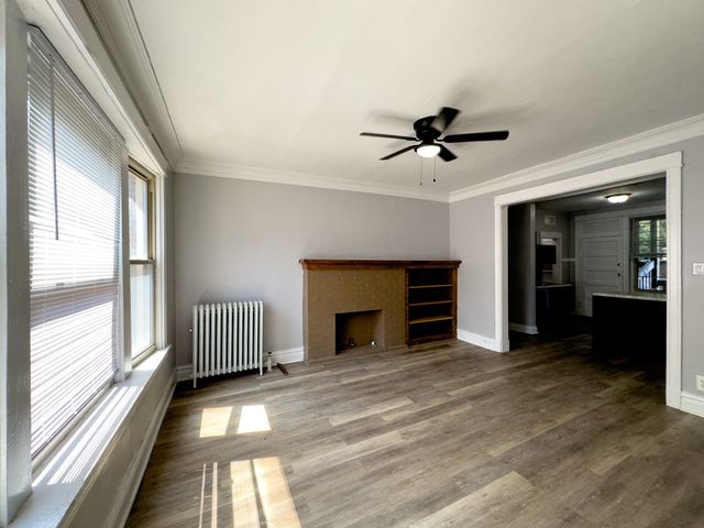 1222 W Rosemont Avenue 1, Chicago, IL 60660