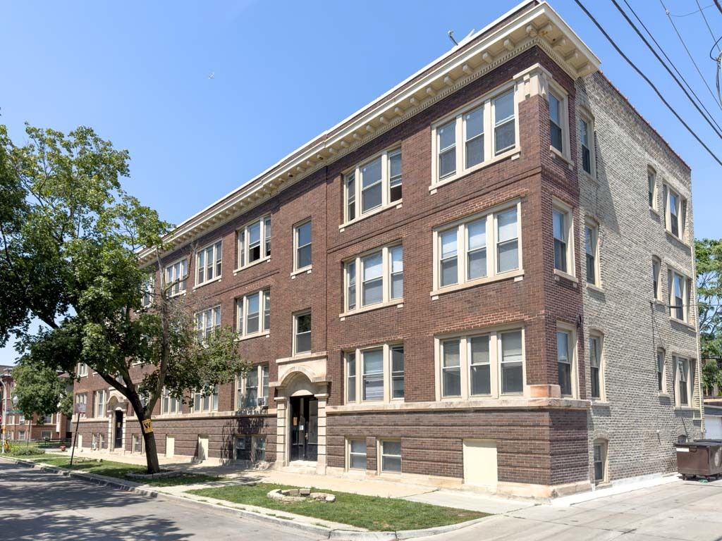 1222 W Rosemont Avenue 1, Chicago, IL 60660