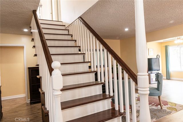 2454 Invar Court, Simi Valley, CA 93065