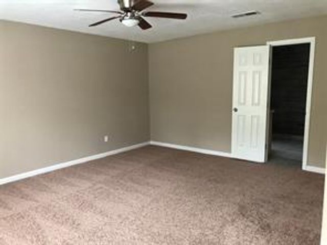 717 Vicksburg Court, Conroe, TX 77302