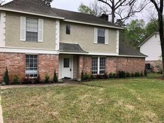 717 Vicksburg Court, Conroe, TX 77302