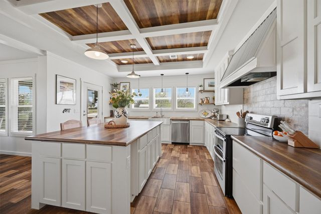 249 Mt Pleasant Road, Valley View, TX 76272