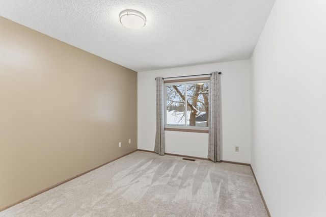 1869 113th Avenue NW, Coon Rapids, MN 55433