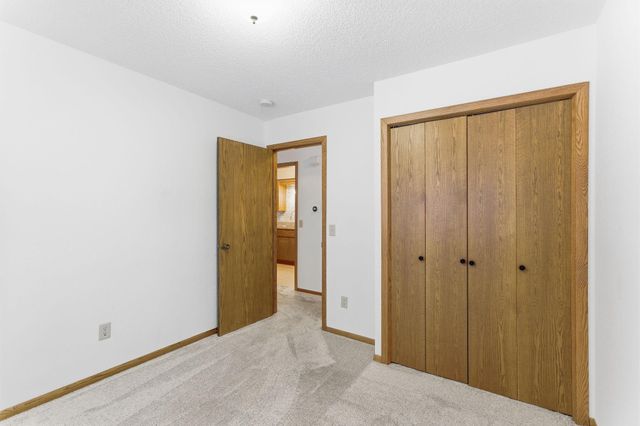 1869 113th Avenue NW, Coon Rapids, MN 55433