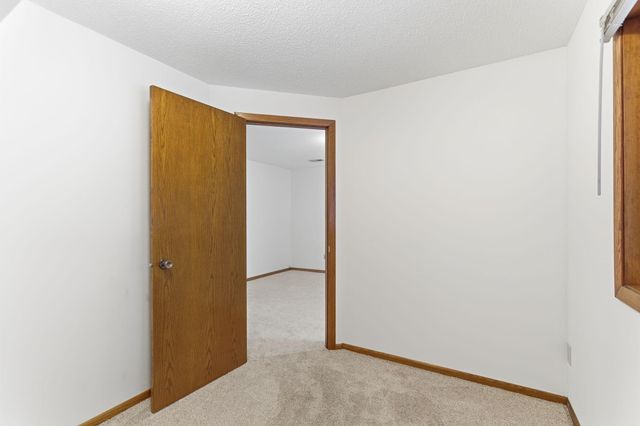 1869 113th Avenue NW, Coon Rapids, MN 55433