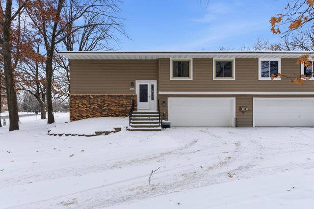 1869 113th Avenue NW, Coon Rapids, MN 55433
