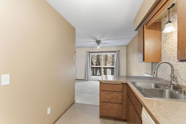 1869 113th Avenue NW, Coon Rapids, MN 55433