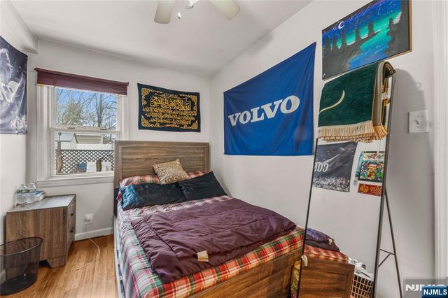 83 Village Road, Pequannock Township, NJ 07444