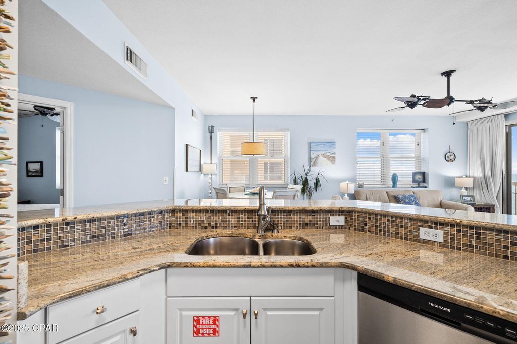 Image 8 of property listing at 17757 Front Beach Road 1601, Panama City Beach, FL 32413