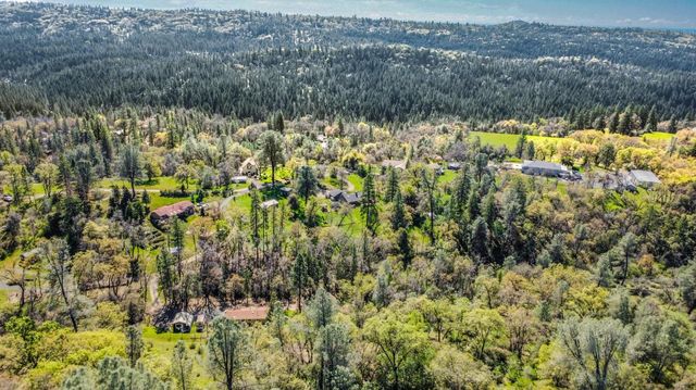 3440 FULLMOON Dr, Placerville, CA 95667