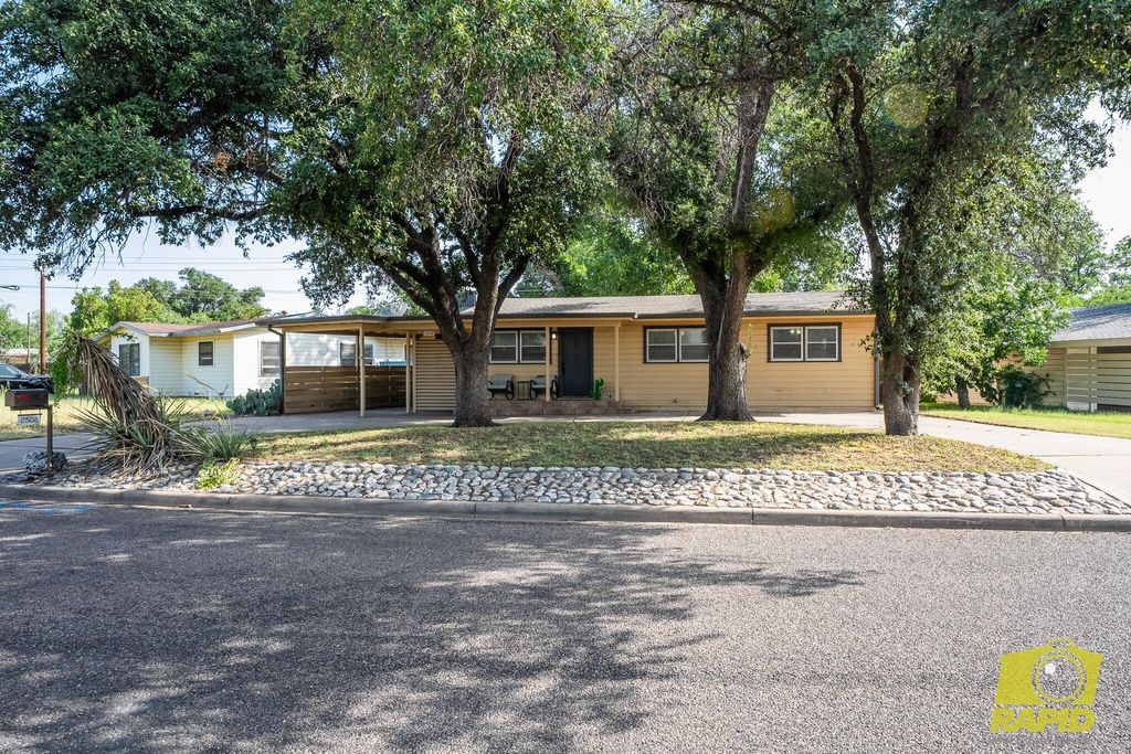 Image 2 of property listing at 2508 Smu Avenue, San Angelo, TX 76904