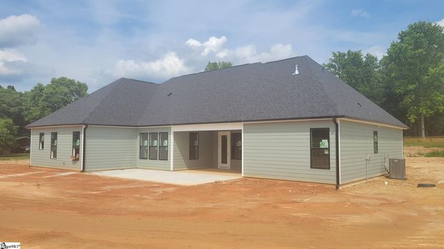 729 Holliday Dam Road, Honea Path, SC 29654