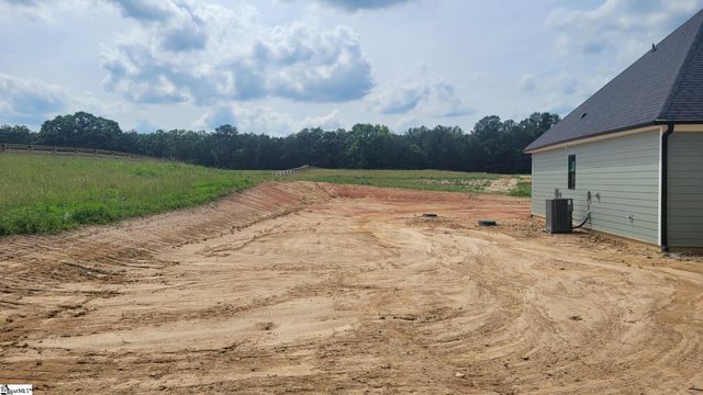 729 Holliday Dam Road, Honea Path, SC 29654