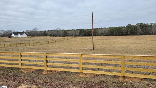 729 Holliday Dam Road, Honea Path, SC 29654