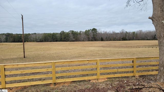 729 Holliday Dam Road, Honea Path, SC 29654