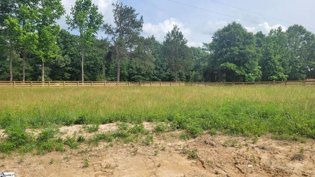 729 Holliday Dam Road, Honea Path, SC 29654