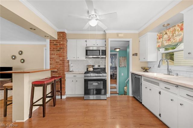 4089 W 229th Street, Fairview Park, OH 44126