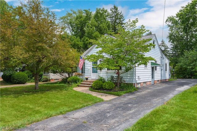 4089 W 229th Street, Fairview Park, OH 44126