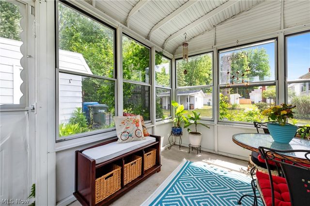 4089 W 229th Street, Fairview Park, OH 44126
