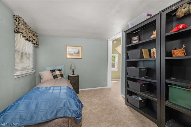 4089 W 229th Street, Fairview Park, OH 44126