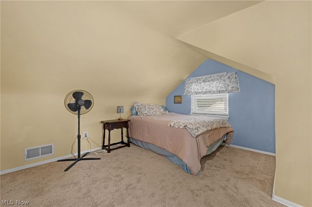 4089 W 229th Street, Fairview Park, OH 44126