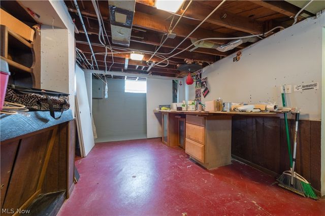 4089 W 229th Street, Fairview Park, OH 44126