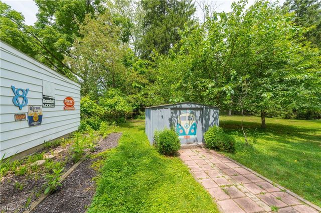 4089 W 229th Street, Fairview Park, OH 44126