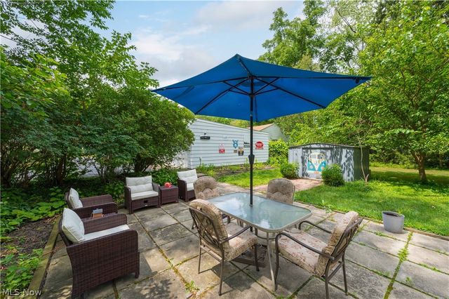 4089 W 229th Street, Fairview Park, OH 44126