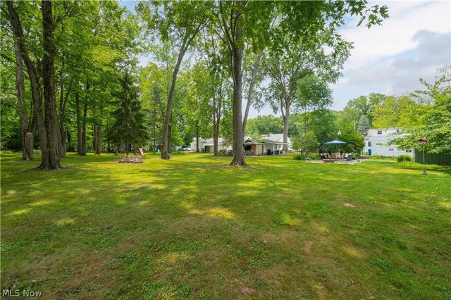 4089 W 229th Street, Fairview Park, OH 44126