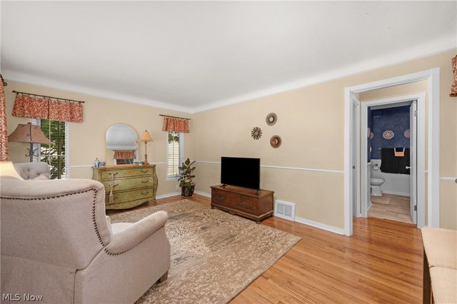 4089 W 229th Street, Fairview Park, OH 44126