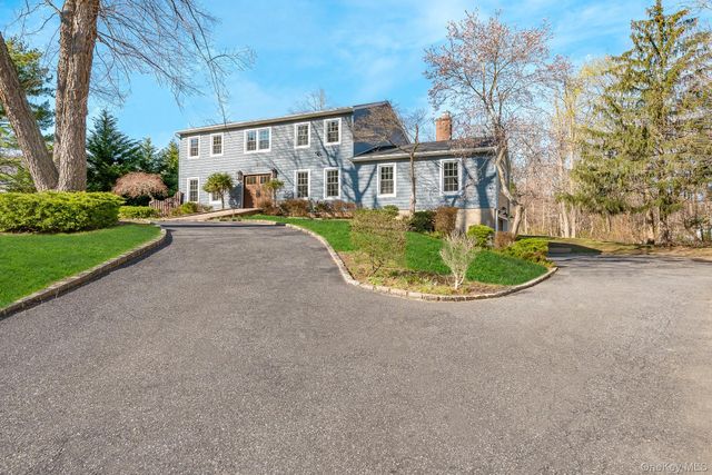 2 Pebble Hill Drive, Northport, NY 11768