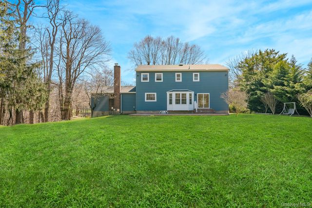 2 Pebble Hill Drive, Northport, NY 11768