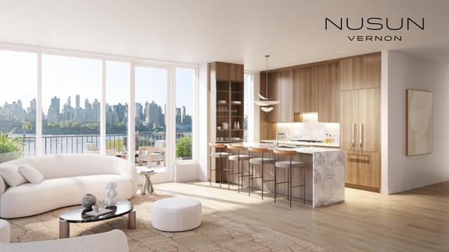 3055 Vernon Blvd # 3K, New York City, NY 11102