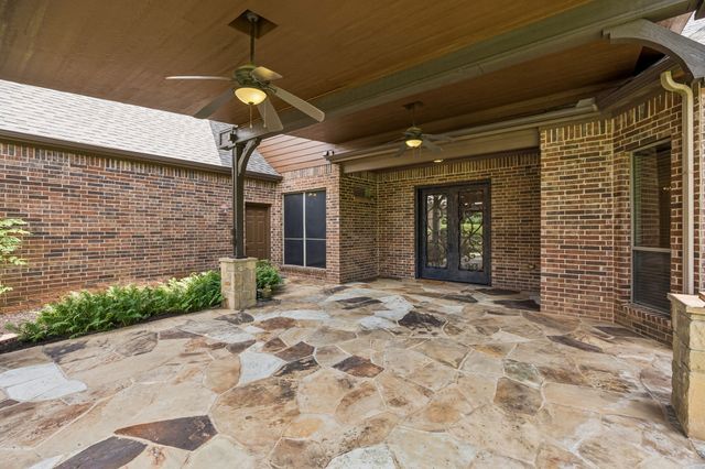 2012 Woodbine Circle, Southlake, TX 76092