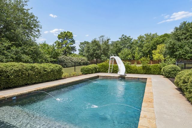 2012 Woodbine Circle, Southlake, TX 76092