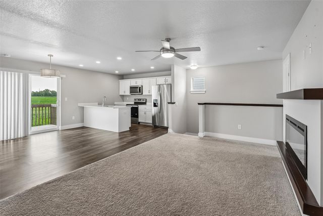 1365 SE Parkview Crossing Drive, Waukee, IA 50263