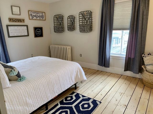 28 Stockbridge St, Cohasset, MA 02025