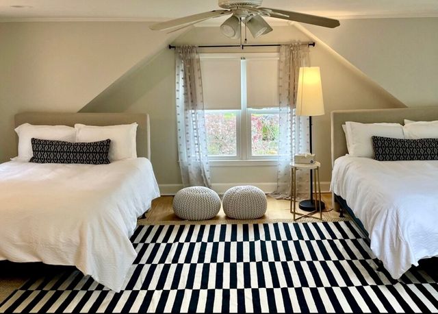 28 Stockbridge St, Cohasset, MA 02025