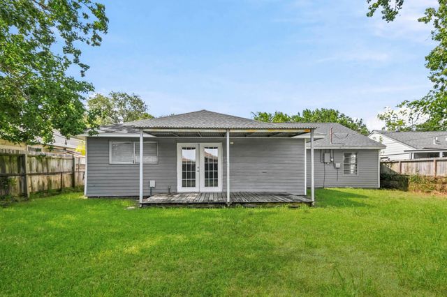 5413 Vae Drive, Baytown, TX 77521