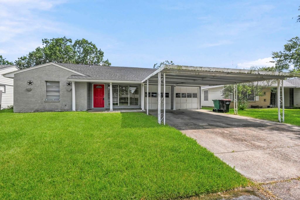 5413 Vae Drive, Baytown, TX 77521