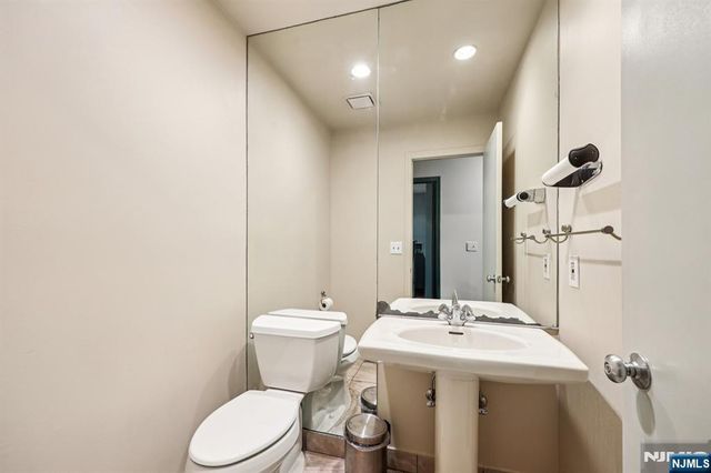 6 Old Quarry Road 4, Englewood, NJ 07631