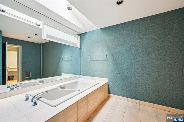 6 Old Quarry Road 4, Englewood, NJ 07631